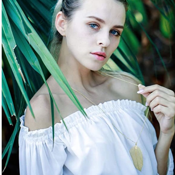 Bohemian Gold Plated Leaf Pendant Necklace - Picture 1 of 5